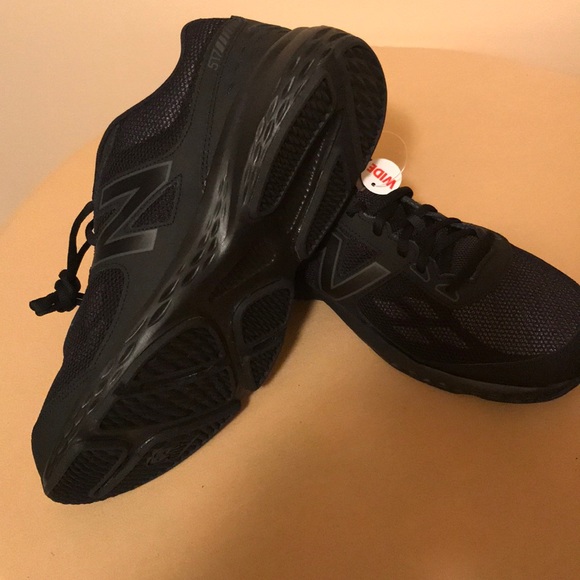 Mens Mx57 Training Shoes Wide Nwot 